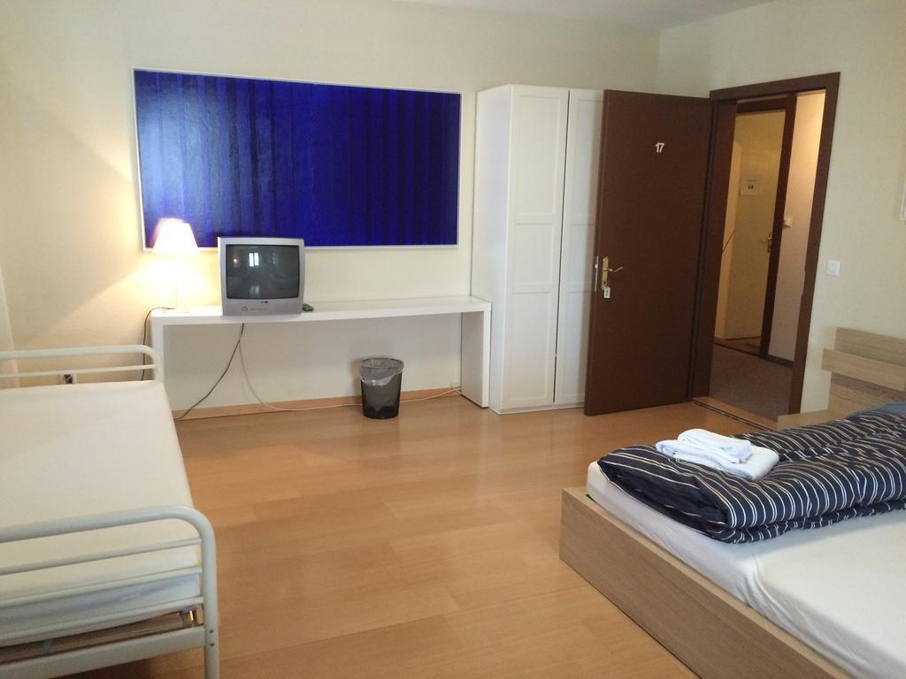 Hotel Schwert Näfels Chambre photo